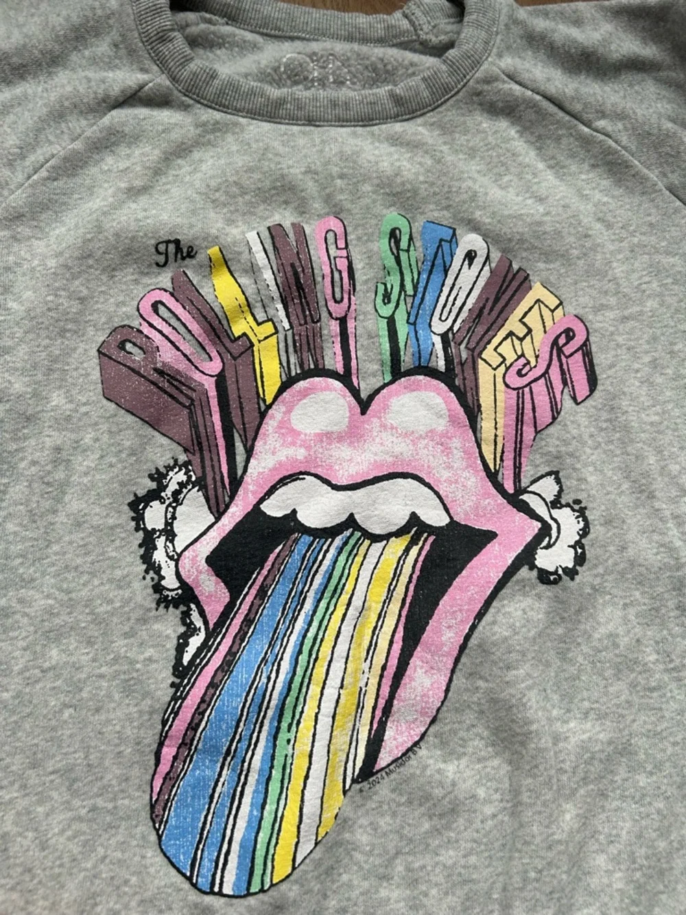 Chaser Kids Rolling Stones Rainbow Tongue Graphic Sweatshirt Heather Gray Sz 10